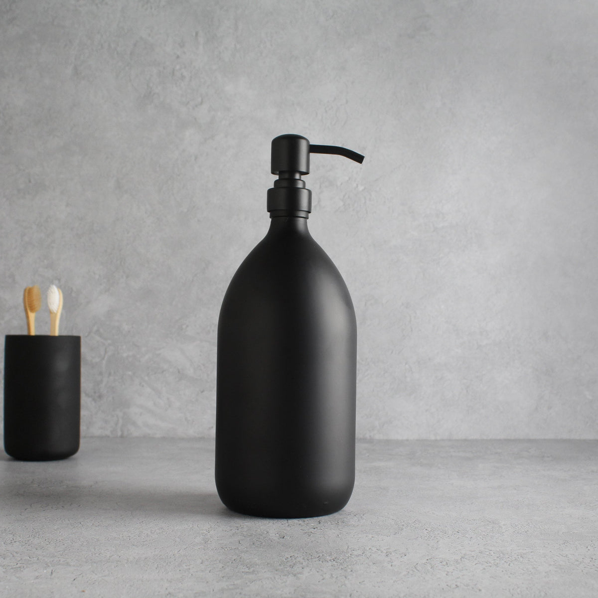 Matte black extra large glass soap dispenser with matte black pump