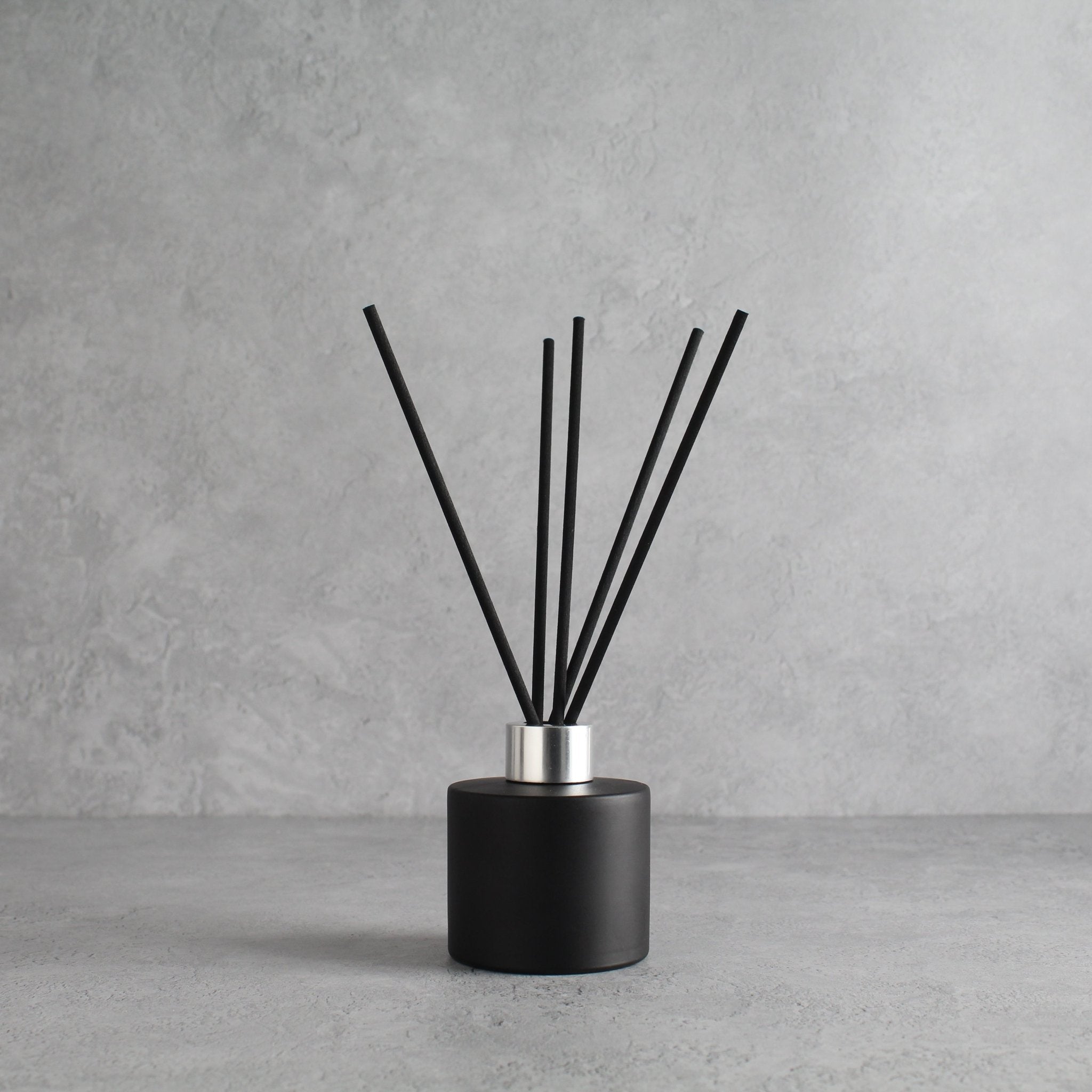 Black Reed Diffuser - Namie Home