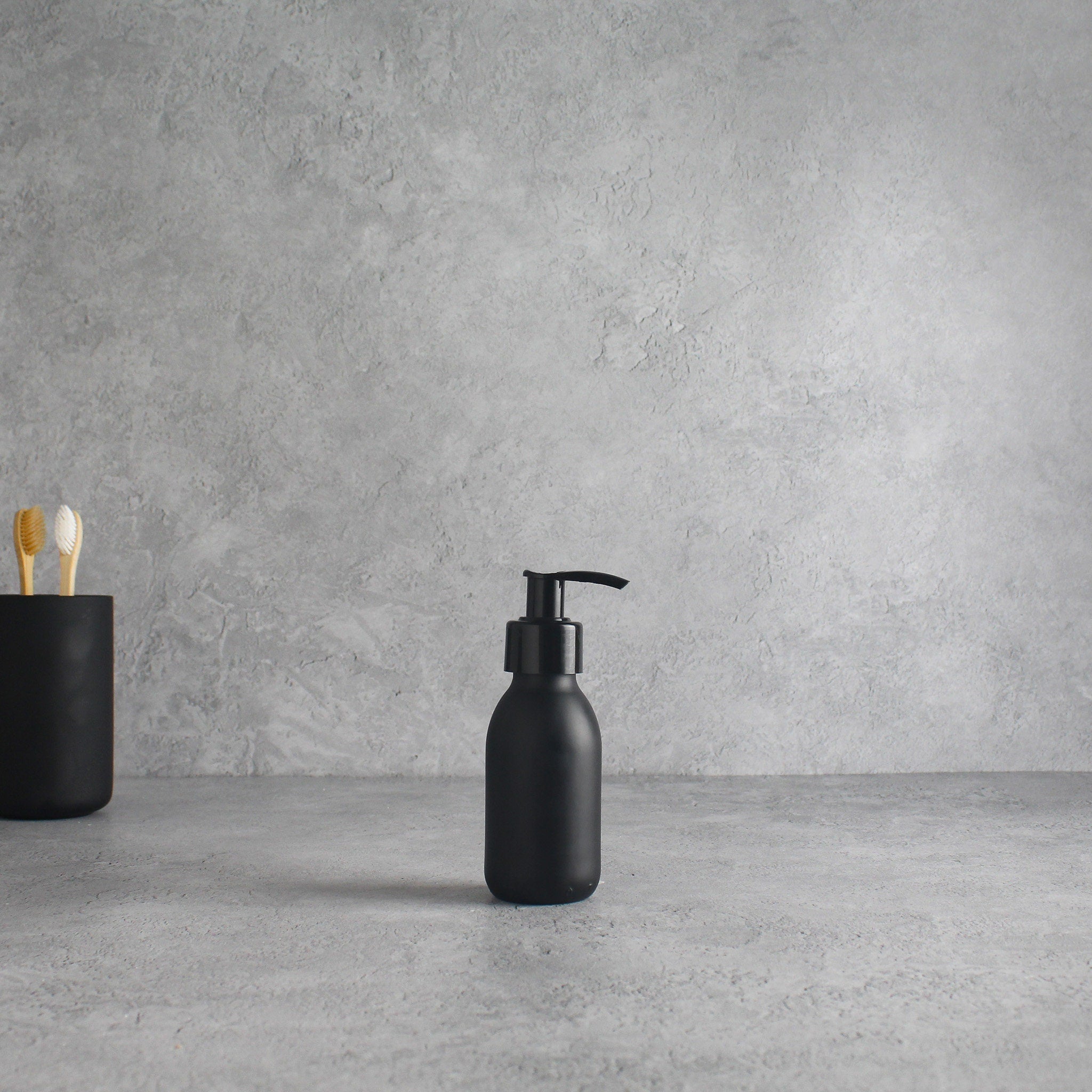 Matte Black Glass Dispenser Bottle With Black Pump - Namie Home