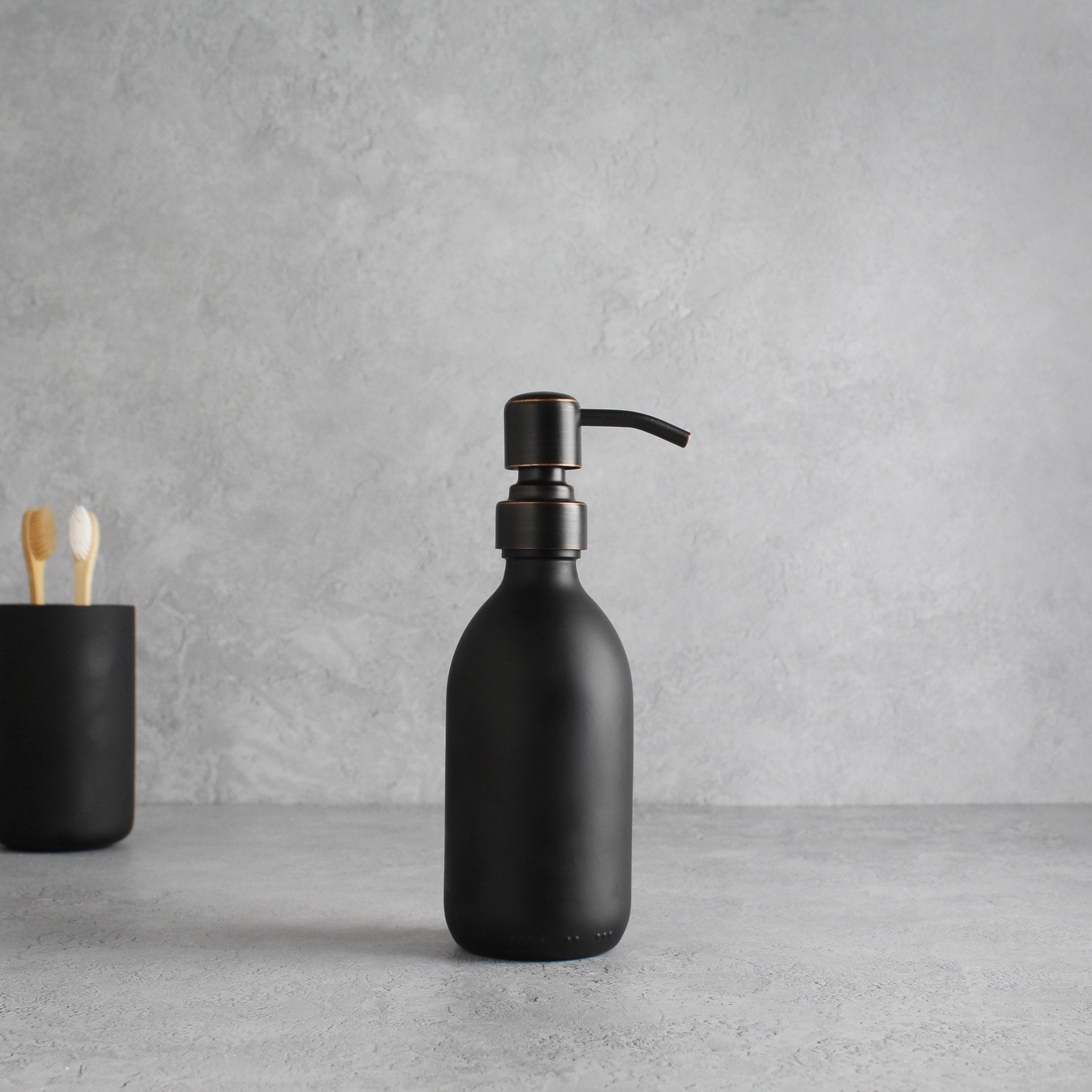 Matte Black Glass Dispenser Bottle With Black/Copper Pump - Namie Home