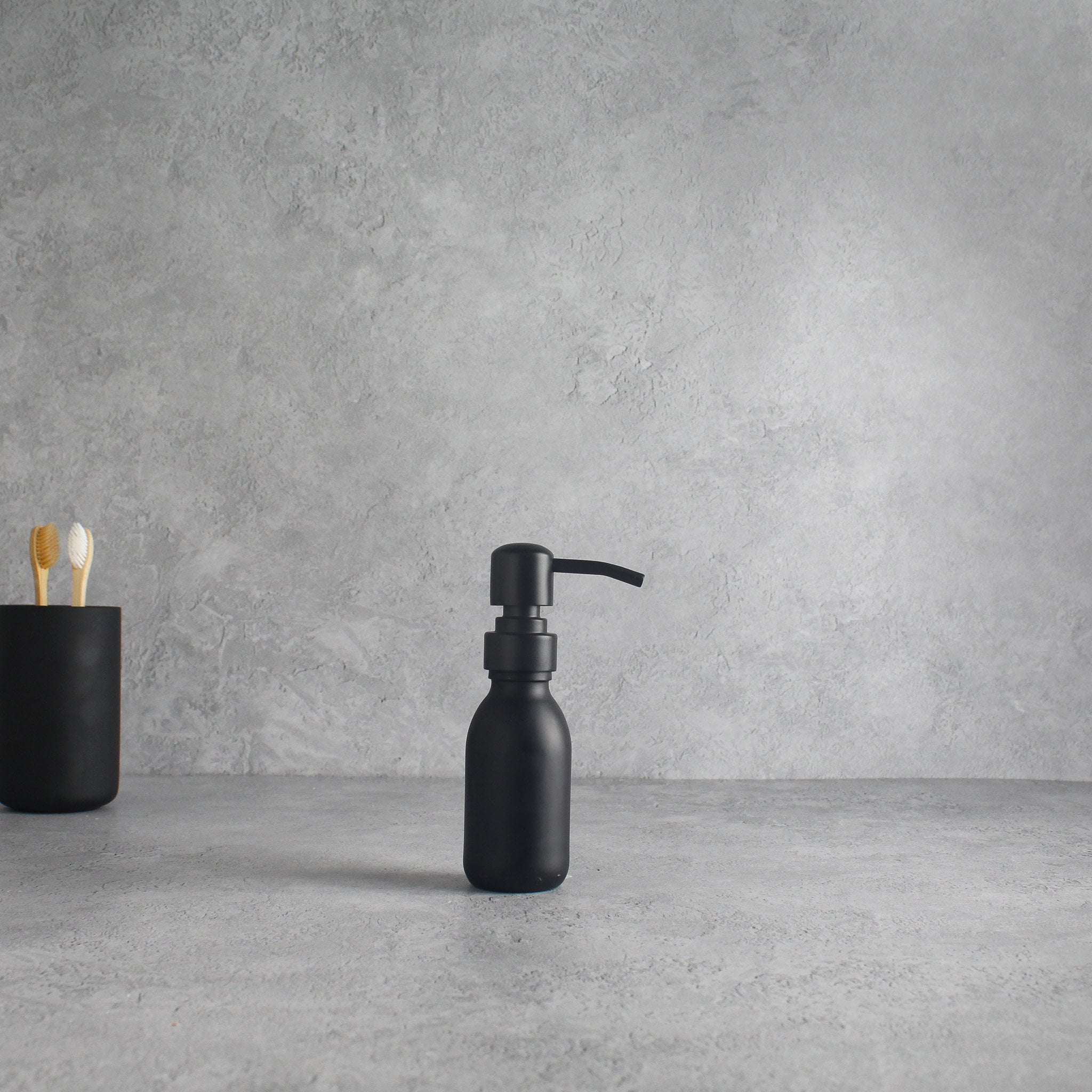 Matte Black Glass Dispenser Bottle With Matte Black Pump - Namie Home