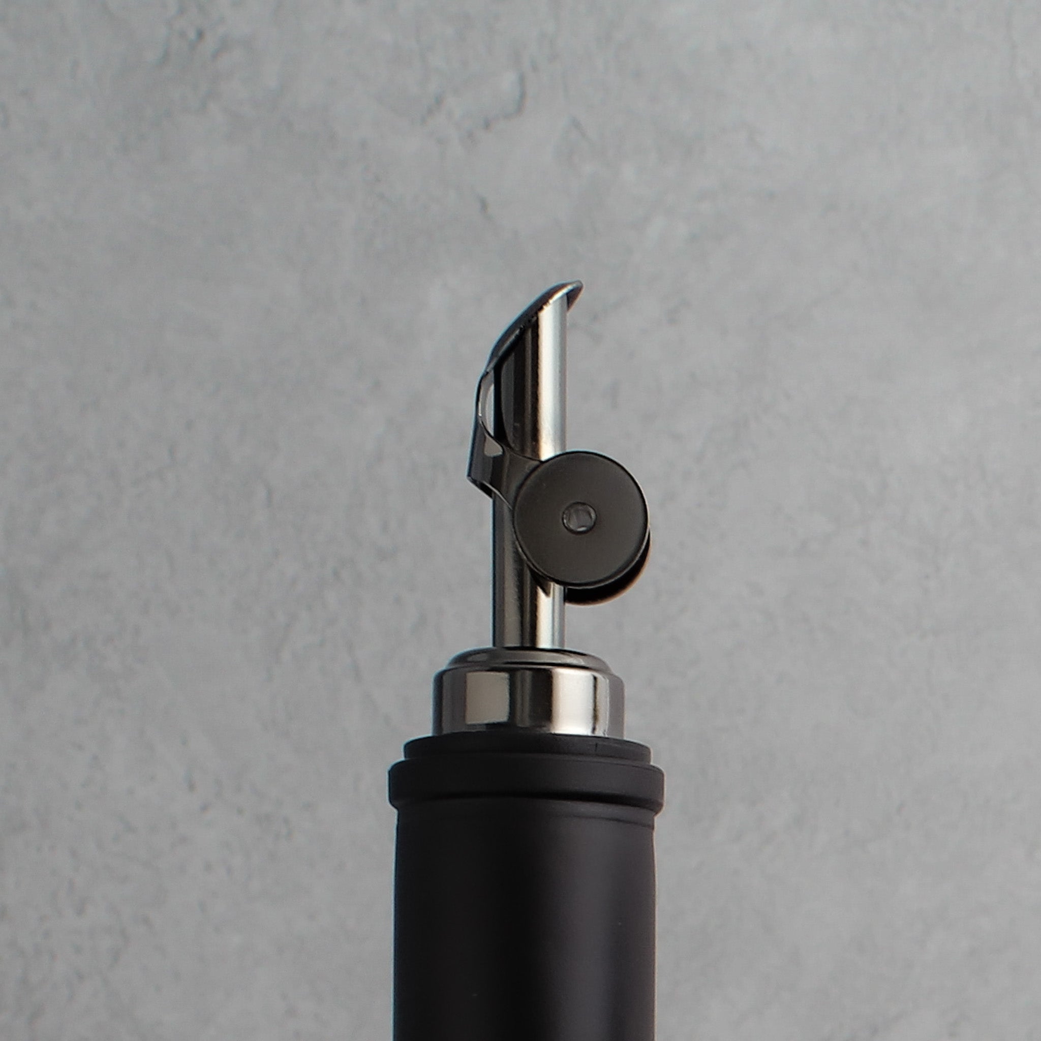 Matte Black Tall Neck Oil Bottle - Namie Home